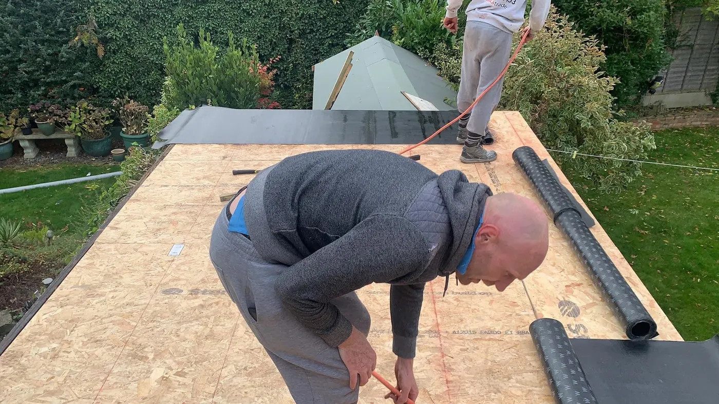 Flat roof by Union Roofing in Berkshire (8)
